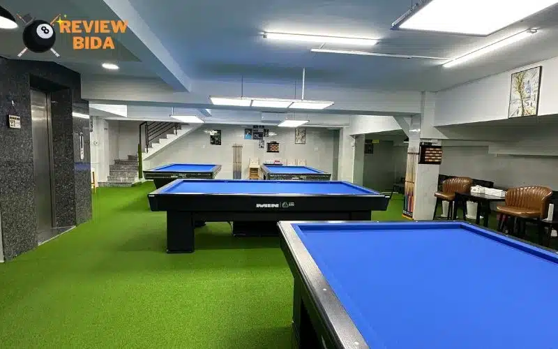 Không gian quán Bunker Billiards 