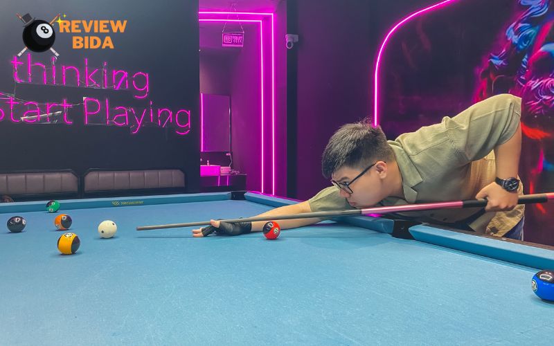 72 Billiards Club thu hút nhiều người chơi trên toàn thành phố