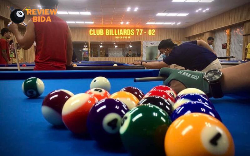 Bàn cơ cực xịn đạt chất lượng quốc tế tại Club Billiards 77