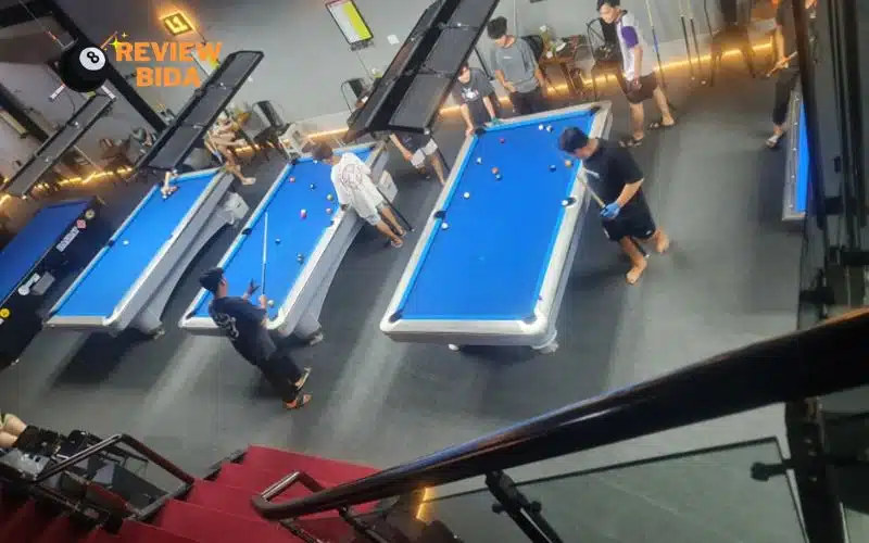 Bàn cơ chất lượng quốc tế tại quán Billiard Cơ