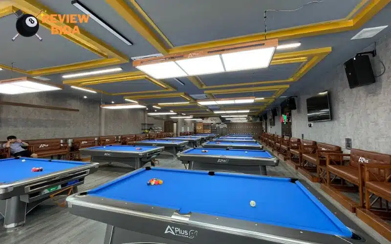 Cách phục vụ tại Aplus Billiards Club