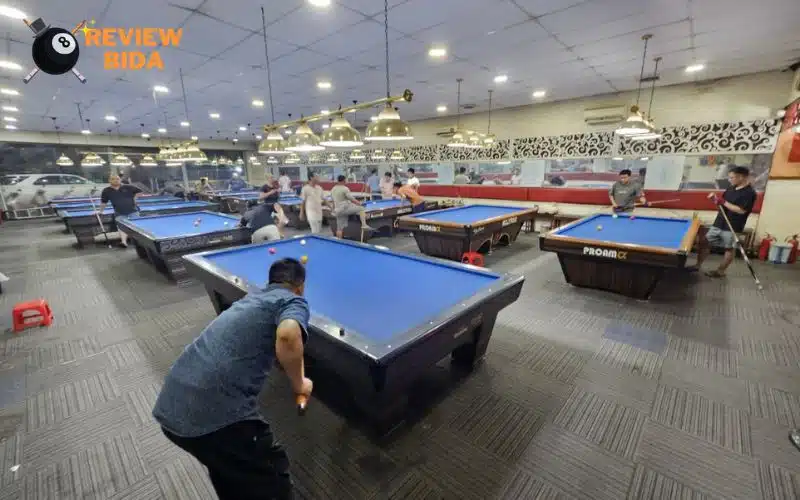 Quán rộng rãi cũng là một điểm cộng lớn của billiards Thanh Hiếu