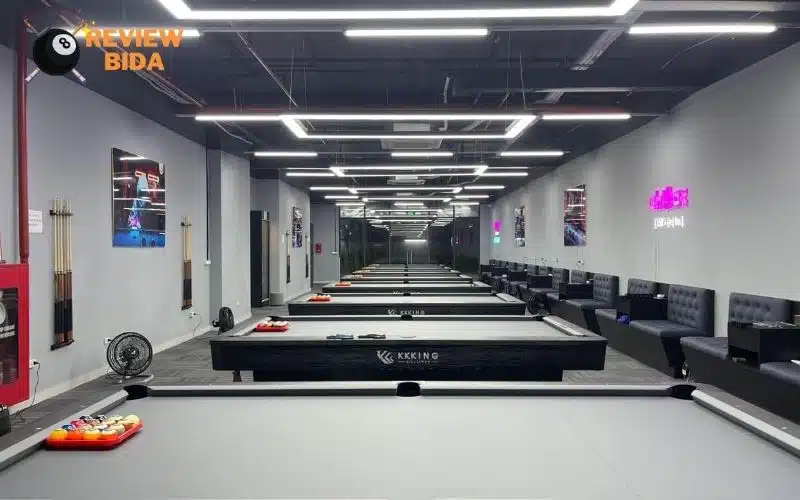 Không gian quán Aqua Billiards hiện đại, mang lại trải nghiệm trọn vẹn