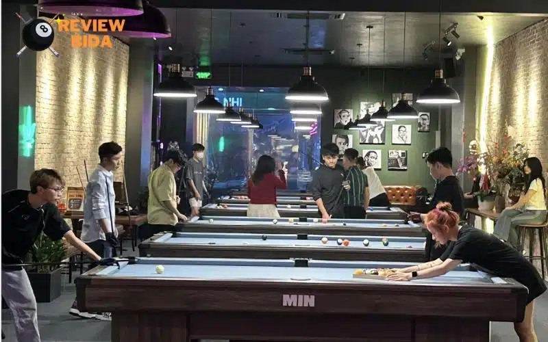 DG Billiards nổi bật với không gian rộng rãi, thoáng mát và thiết kế hiện đại