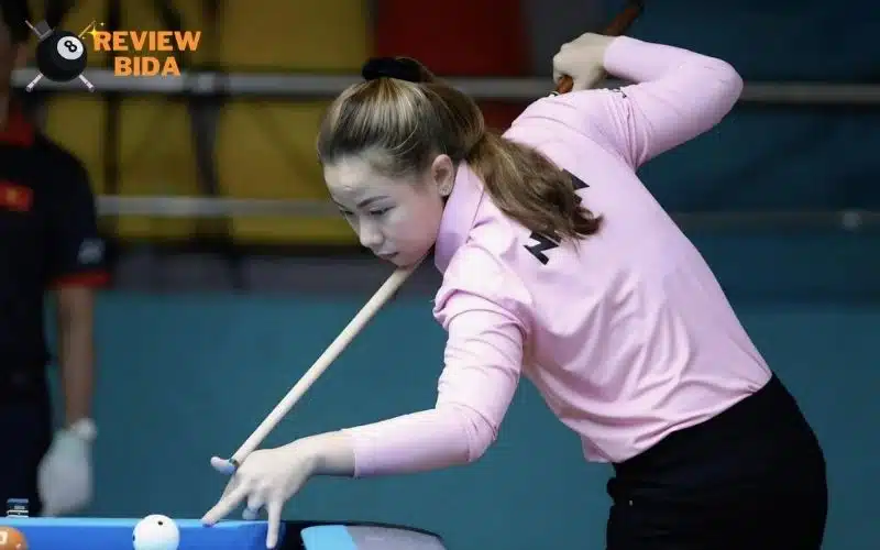 Cô là biểu tượng của sự mạnh mẽ, tự tin và đẳng cấp trên bàn Billiards!