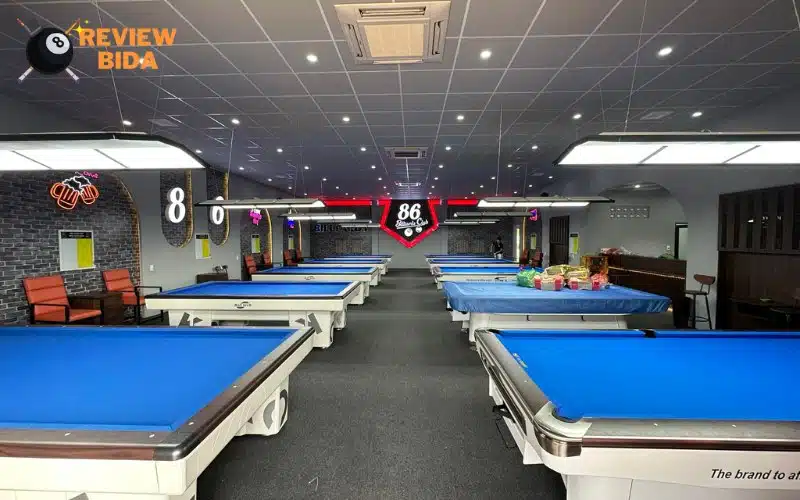 Không gian điểm chơi 86 Billiards Club CLB Bida được bài trí sang trọng