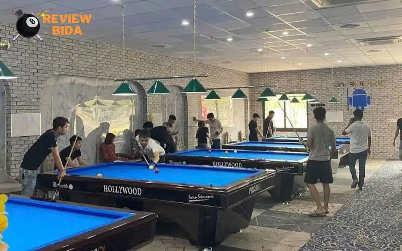 Androii Billard Club cung cấp đầy đủ các dịch vụ chơi bida