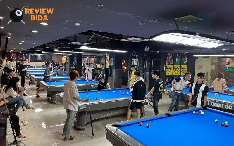 Quán bida Billiards Club Đặng Gia sở hữu hệ thống bàn bida Tonardo cao cấp