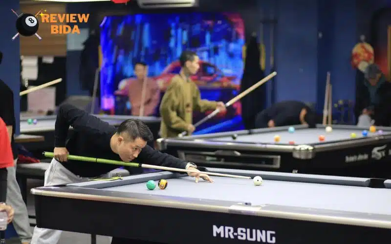 Canada Billiards Club là một trong những quán bida quận Hà Đông được yêu thích