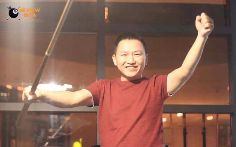 Tại sao cơ thủ Nguyễn Phúc Long được xem là tượng đài billiards? 7 Cơ thủ Nguyễn Phúc Long bén duyên billiards từ năm 13 tuổi